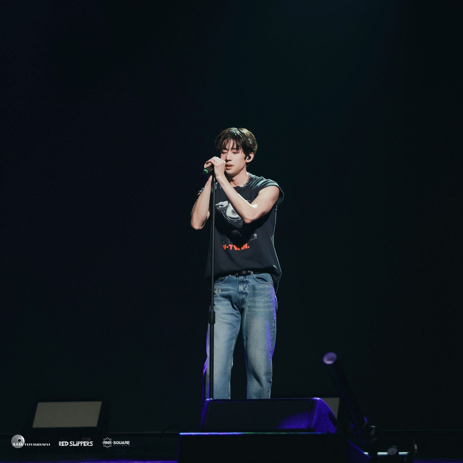 Behind-the-scenes cut of Han Seungwoo
