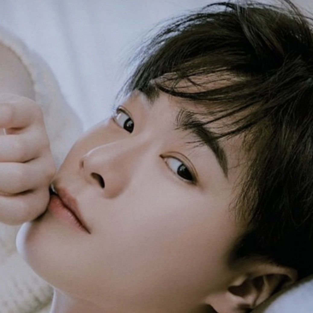 Behind-the-scenes cut of Moonbin (ASTRO)