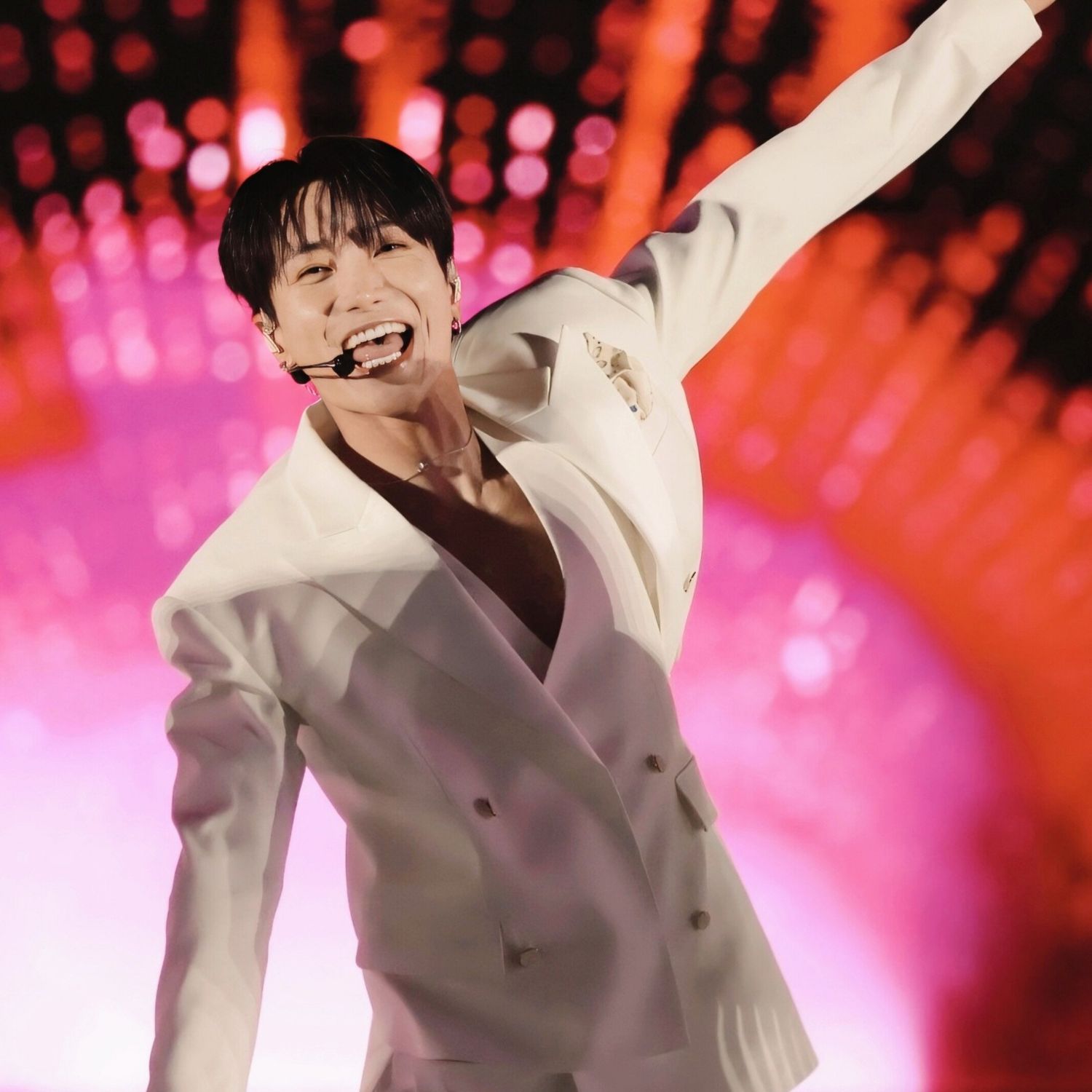Behind-the-scenes cut of Leeteuk (Super Junior)