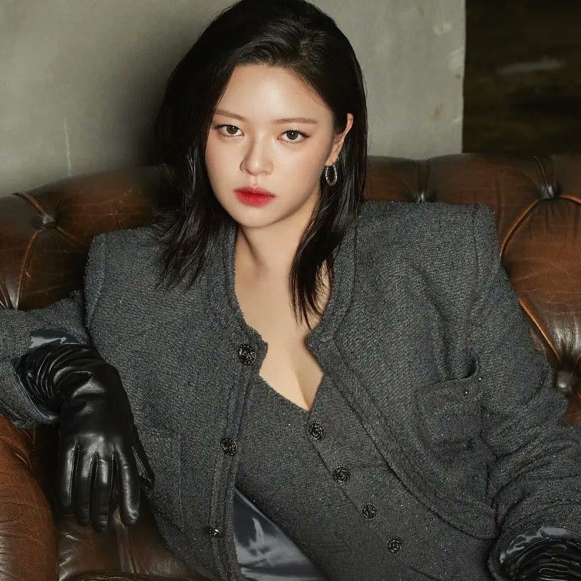 Behind-the-scenes cut of TWICE