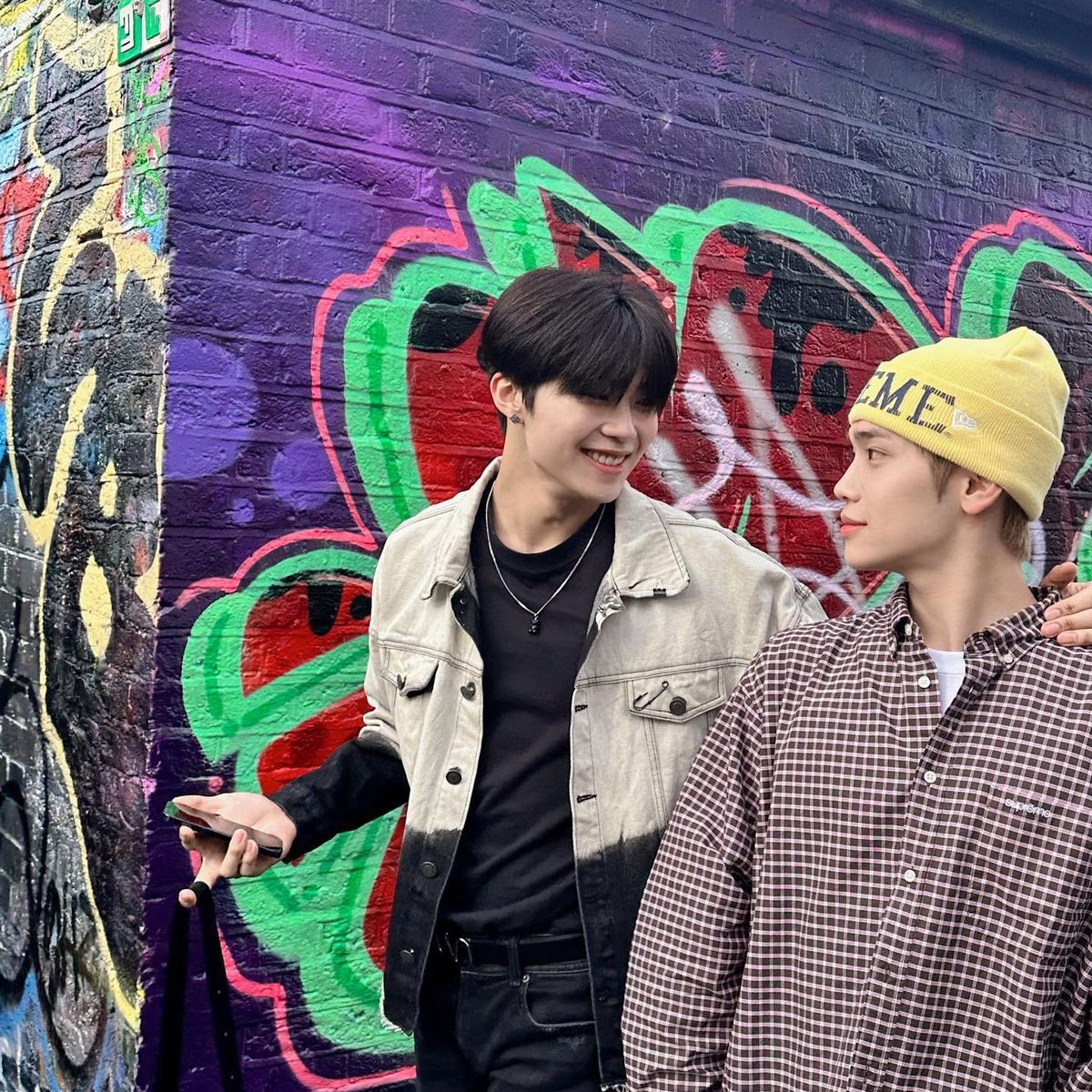 A moment captured by Park Gunwook (ZEROBASEONE)'s fan
