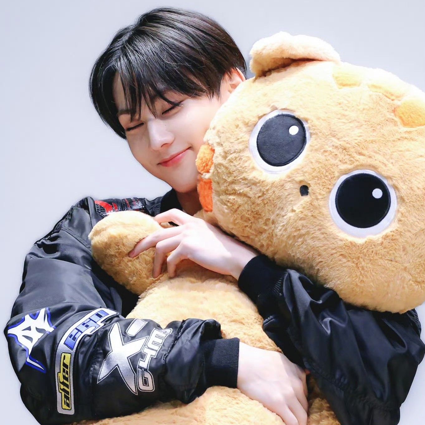 Latest photo of Jungwon (ENHYPEN)