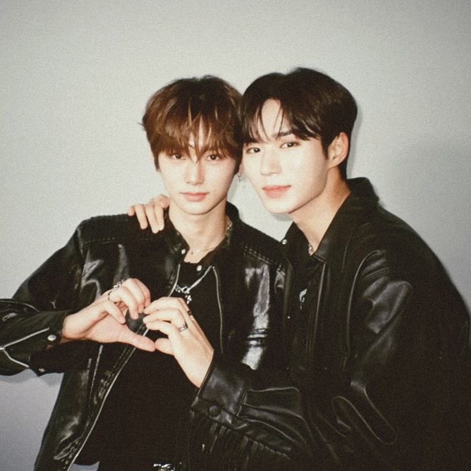 Behind-the-scenes cut of Kim Junseo (ALPHA DRIVE ONE)