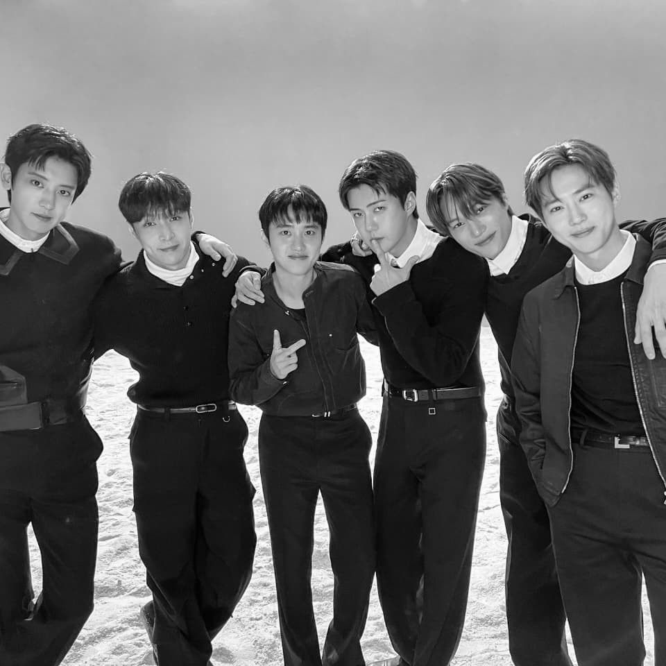 Foto aktivitas terbaru EXO