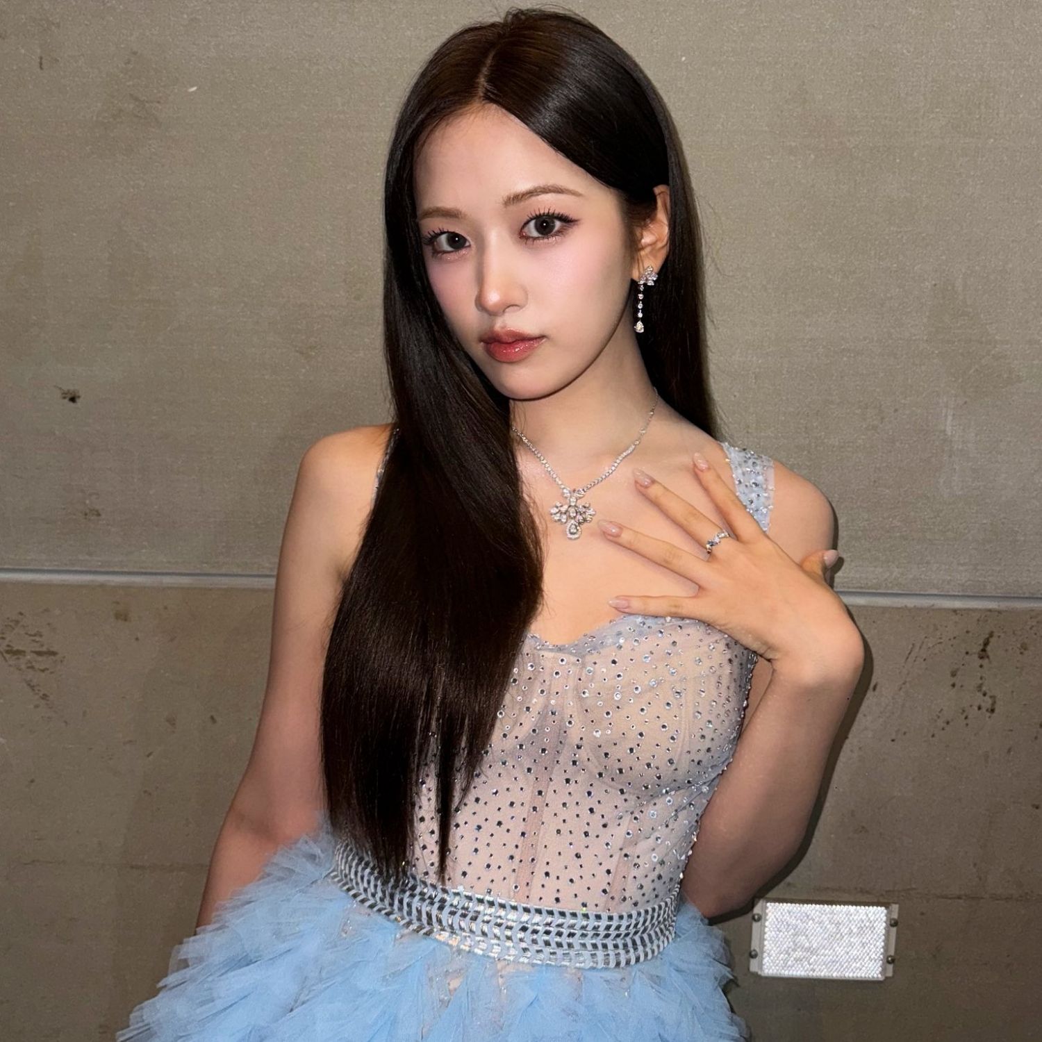 Latest photo of An Yujin (IVE)