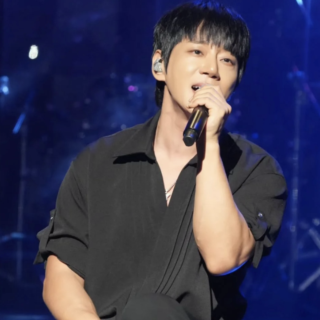 A moment captured by Hwang Chiyeol's fan