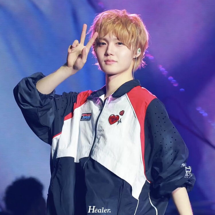 A moment captured by Doyoung (TREASURE)'s fan