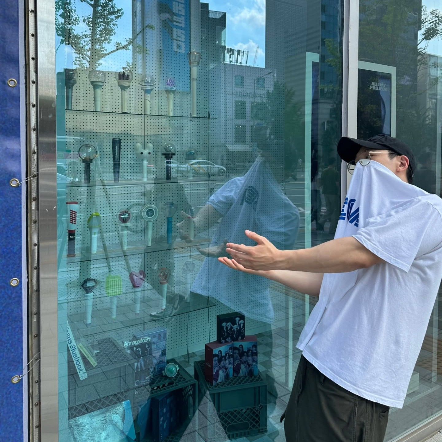 Behind-the-scenes cut of BOBBY (iKON)
