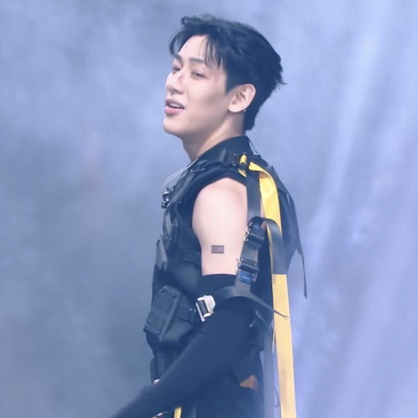 Bambam (GOT7)的最新照片