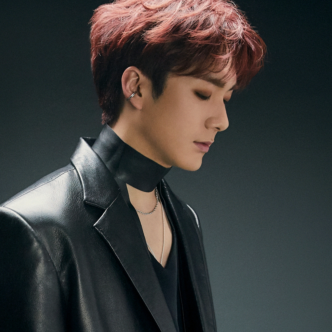Behind-the-scenes cut of Aron