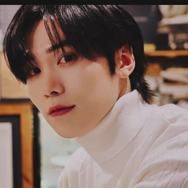 A moment captured by Rocky's fan