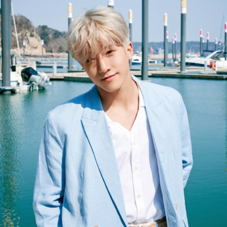 Latest photo of Jinjin (ASTRO)
