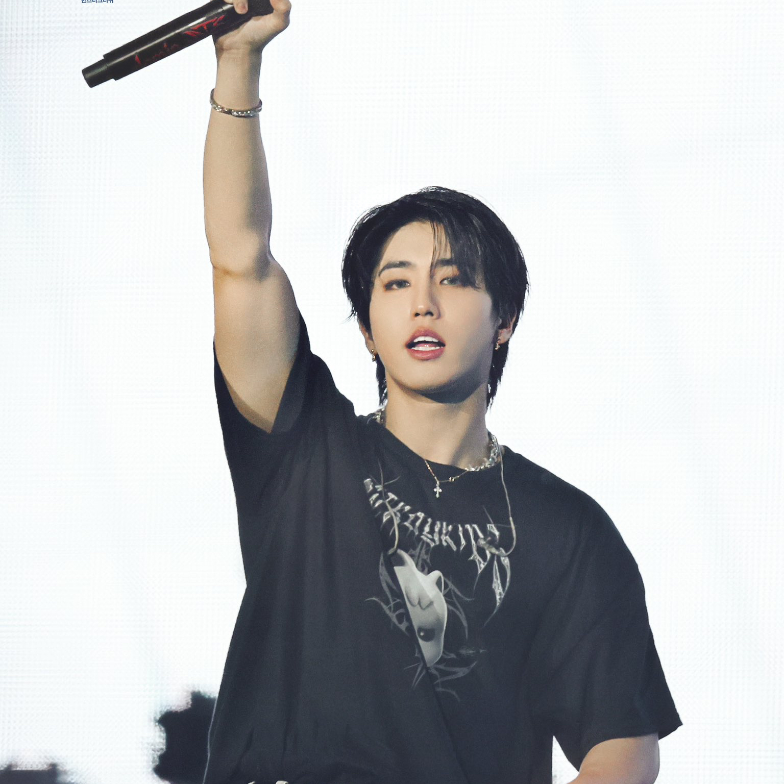 Behind-the-scenes cut of HAN (Stray Kids)