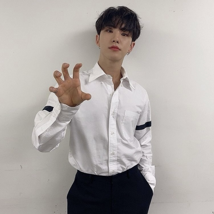 Recent activity shot of Hoshi (SEVENTEEN)