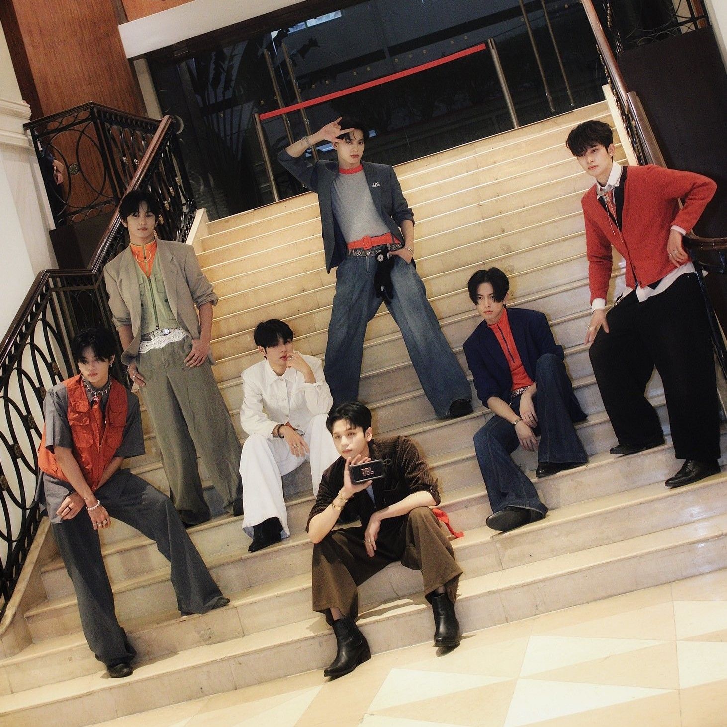 A moment captured by HORI7ON's fan