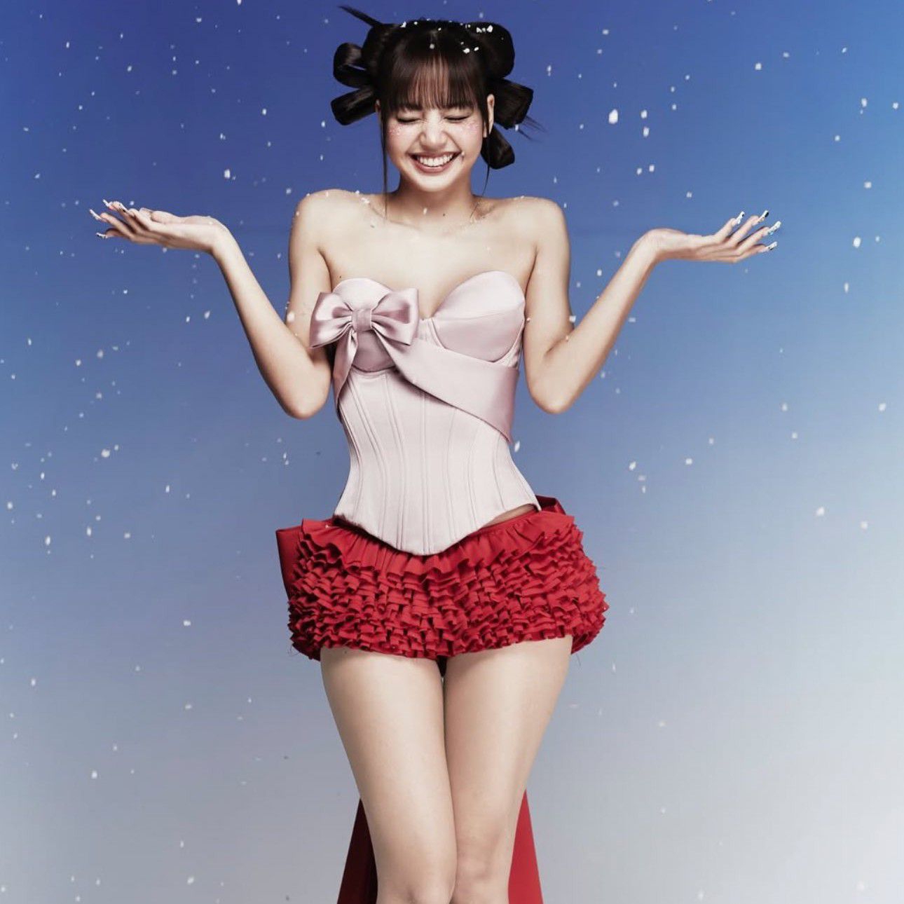 A moment captured by Lisa (BLACKPINK)'s fan