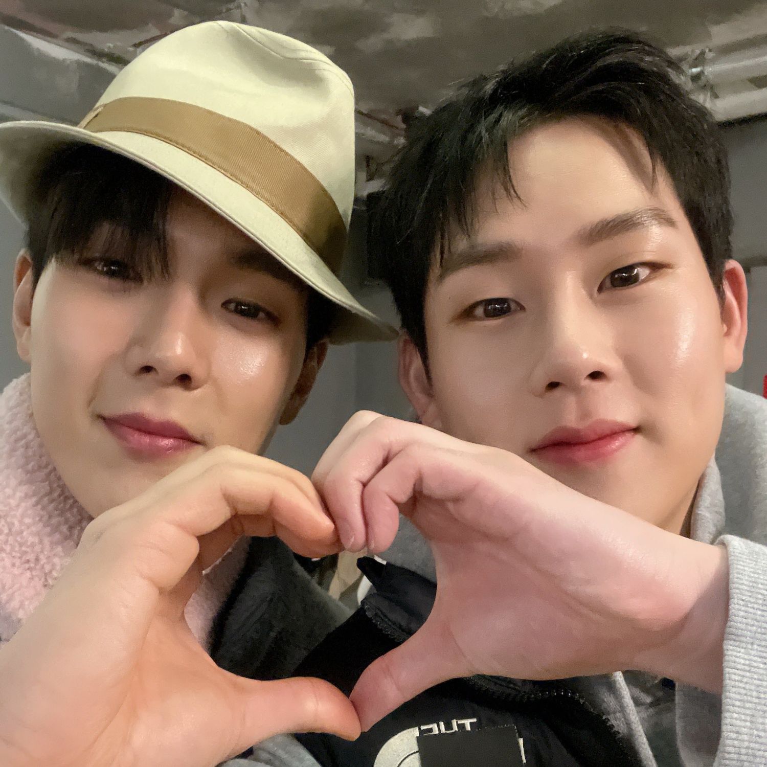 Behind-the-scenes cut of MONSTA X