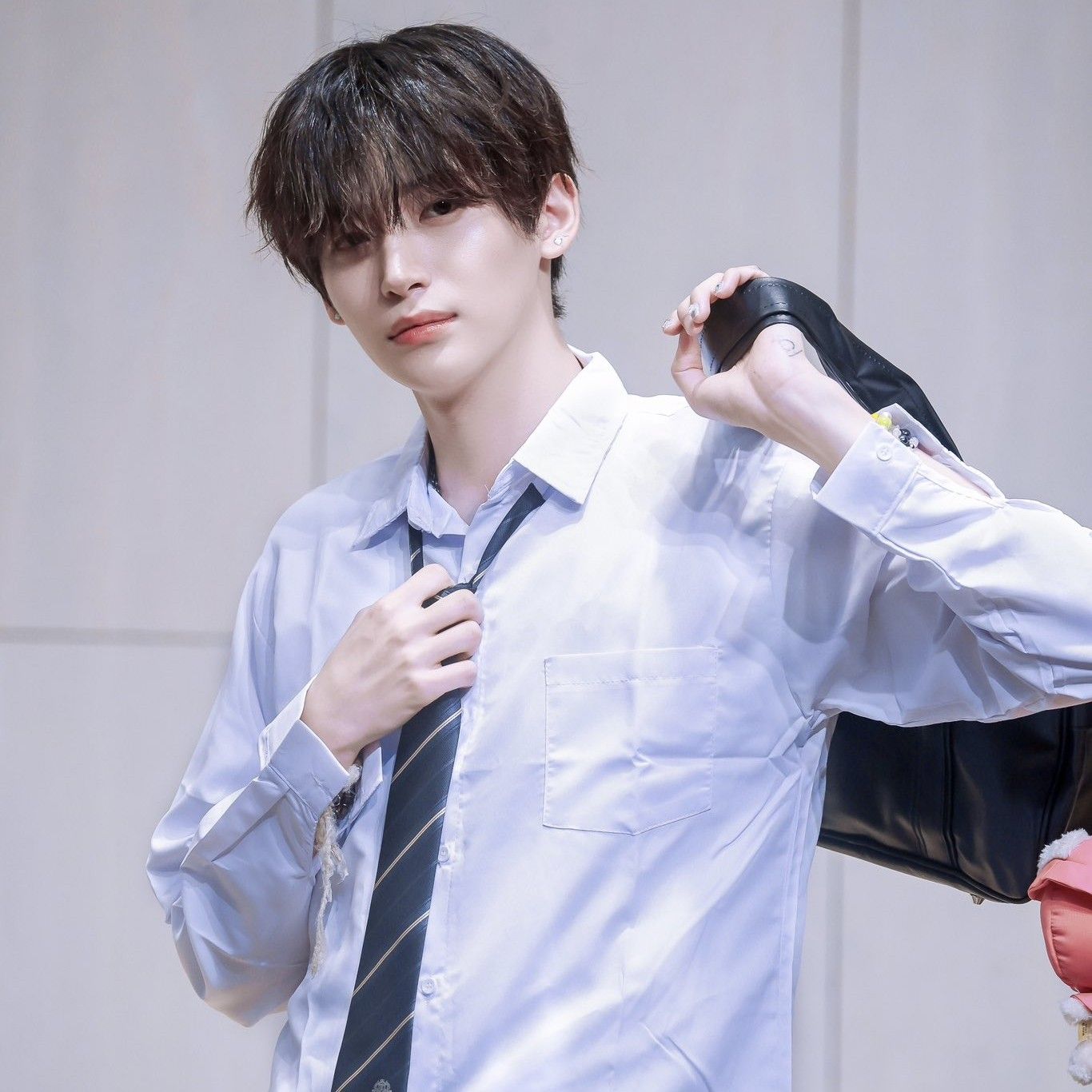정모 (CRAVITY)의 비하인드 컷