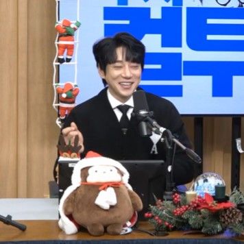 A moment captured by Hwang Chiyeol's fan