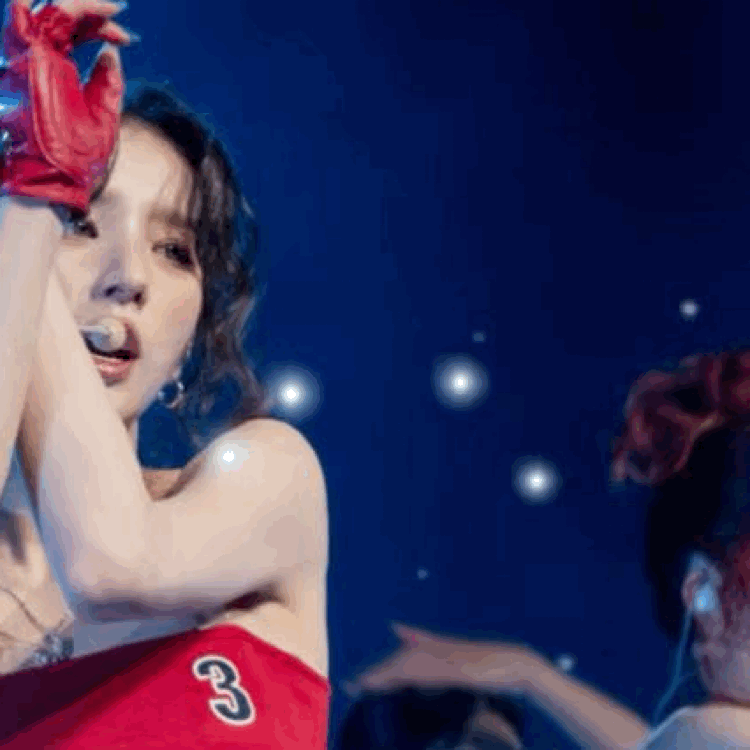 Recent activity shot of HeeJin (ARTMS)