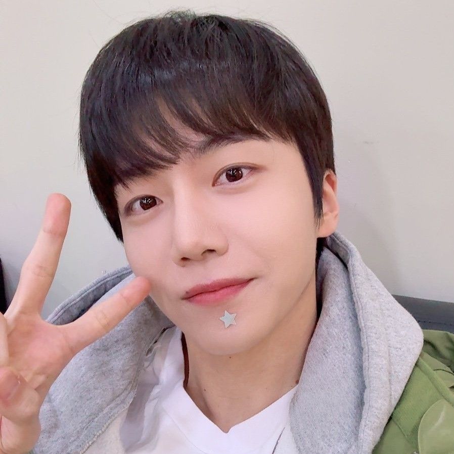 珍虎 (PENTAGON)的幕後花絮