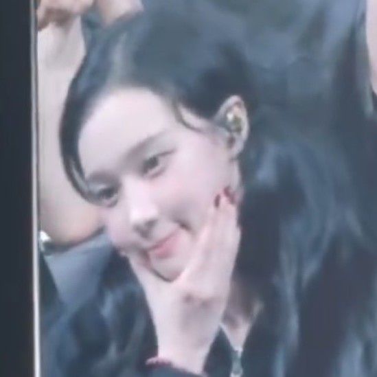 윈터 (에스파)의 최신 사진