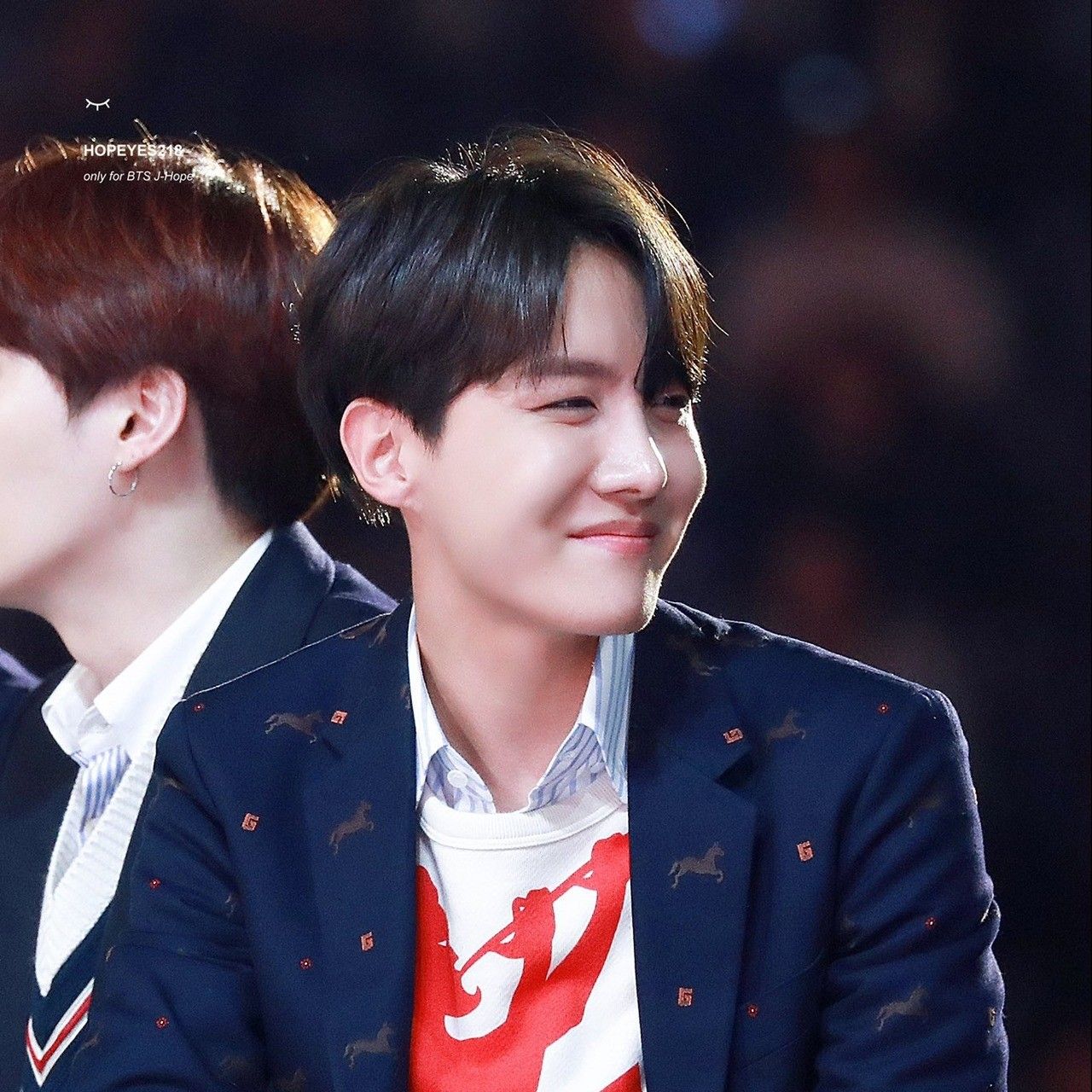 Momen yang diabadikan oleh penggemar j-hope (BTS)