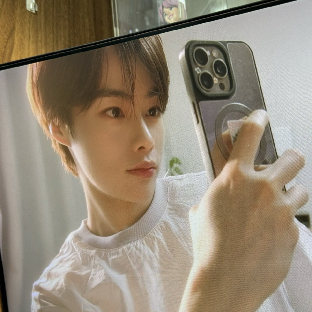 Recent activity shot of Hanbin (TEMPEST)