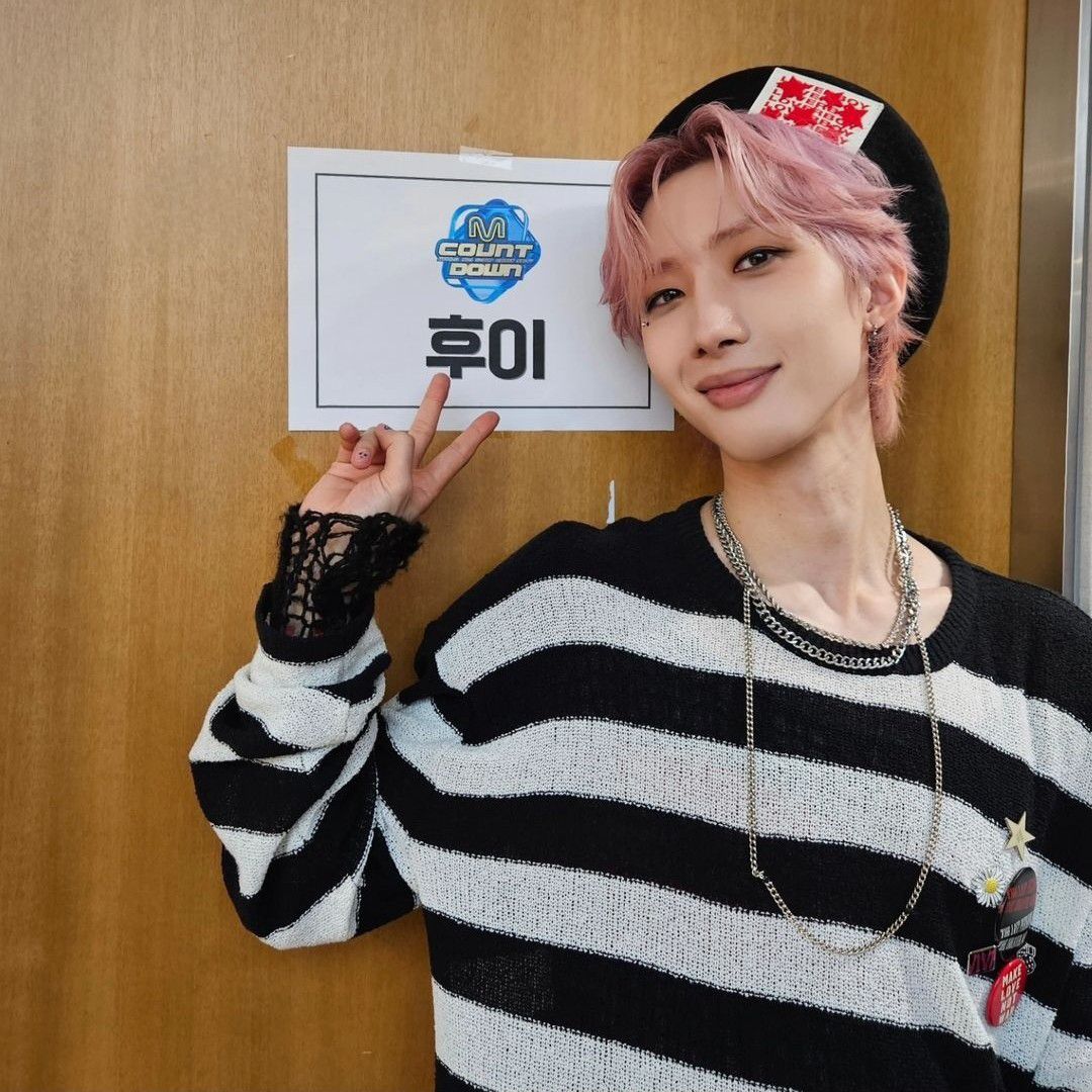 Behind-the-scenes cut of Hui (PENTAGON)