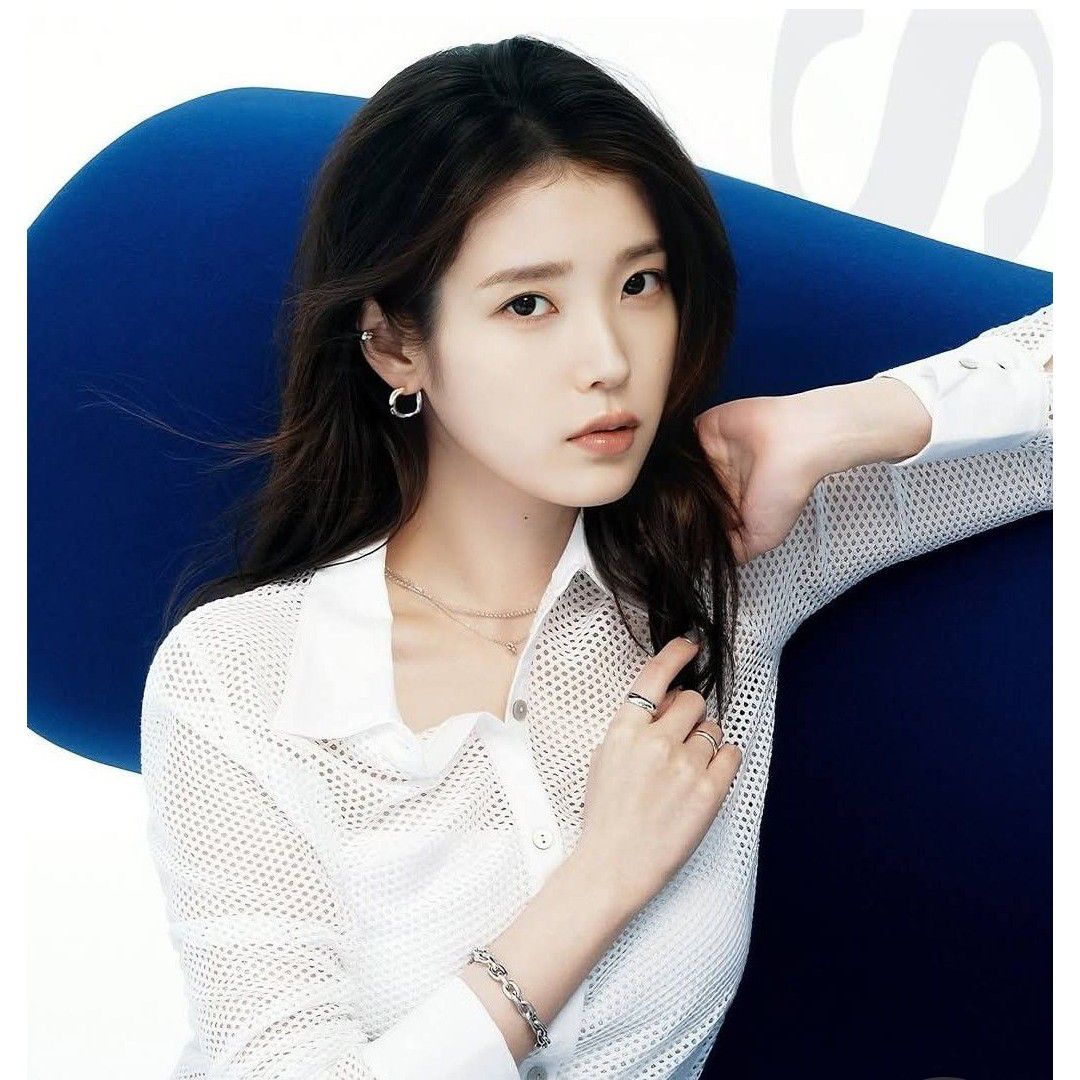 Latest photo of IU