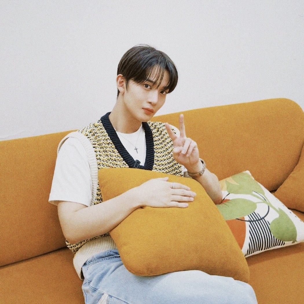 Recent activity shot of Bae Jinyoung