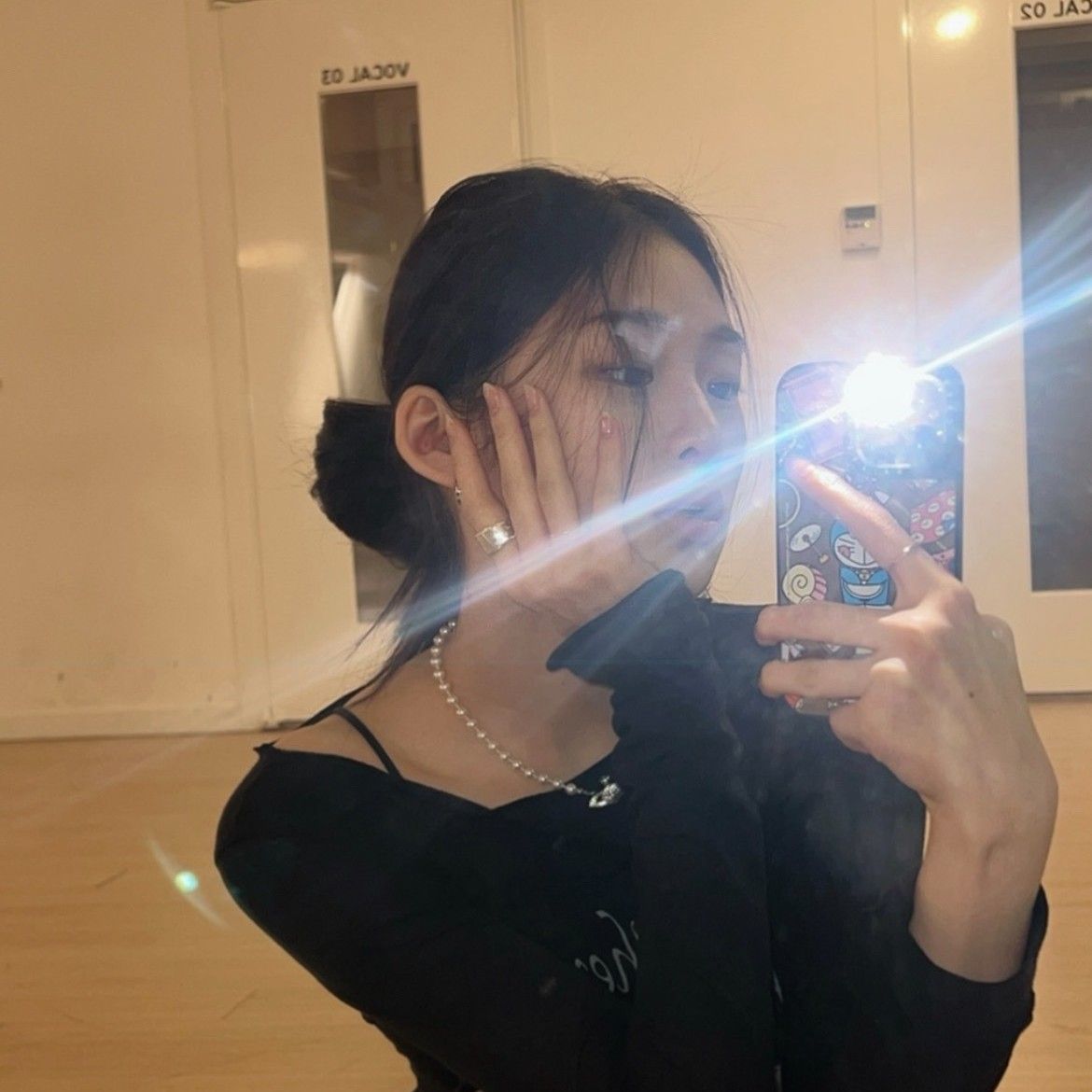 Recent activity shot of Beni (Baby DONT Cry)