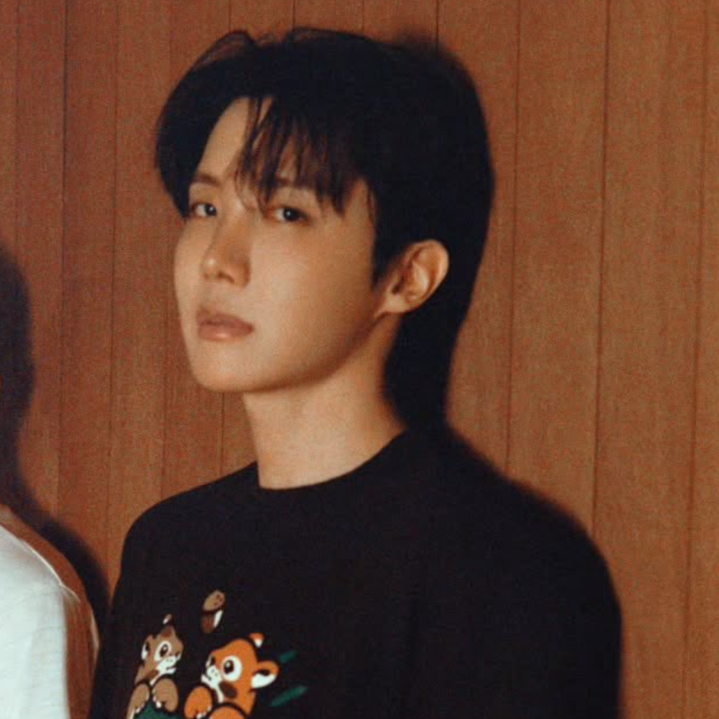 Momen yang diabadikan oleh penggemar j-hope (BTS)