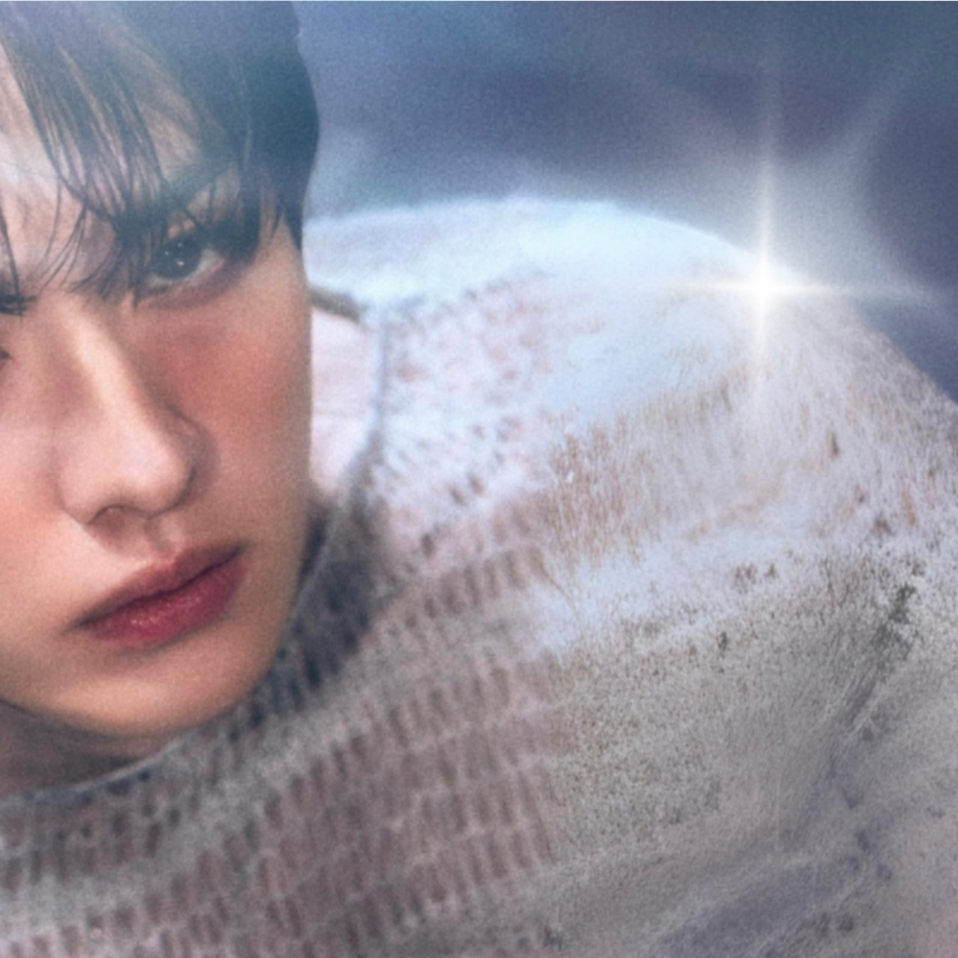 Latest photo of Lee Know (Stray Kids)