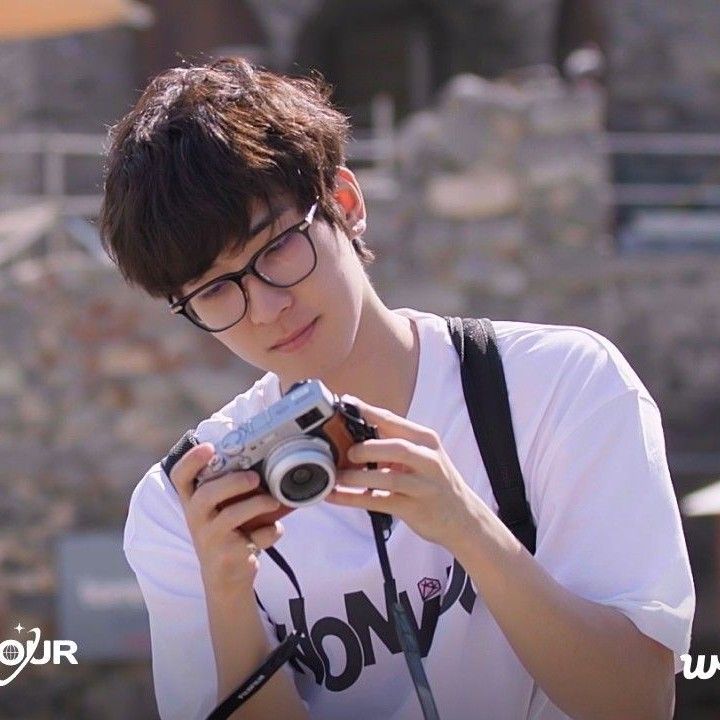 Behind-the-scenes cut of Wonwoo (SEVENTEEN)