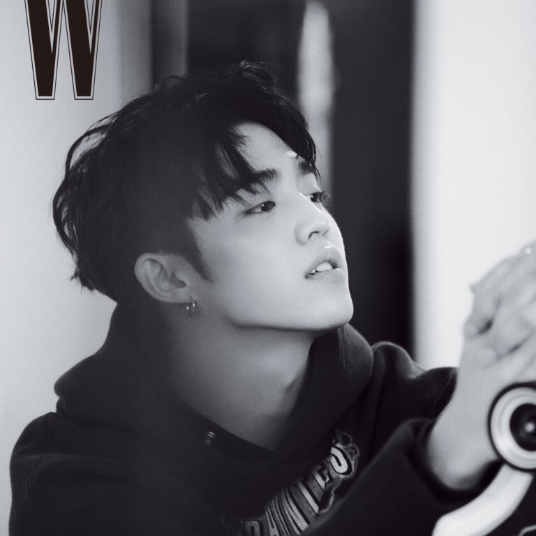 A moment captured by S.Coups (SEVENTEEN)'s fan