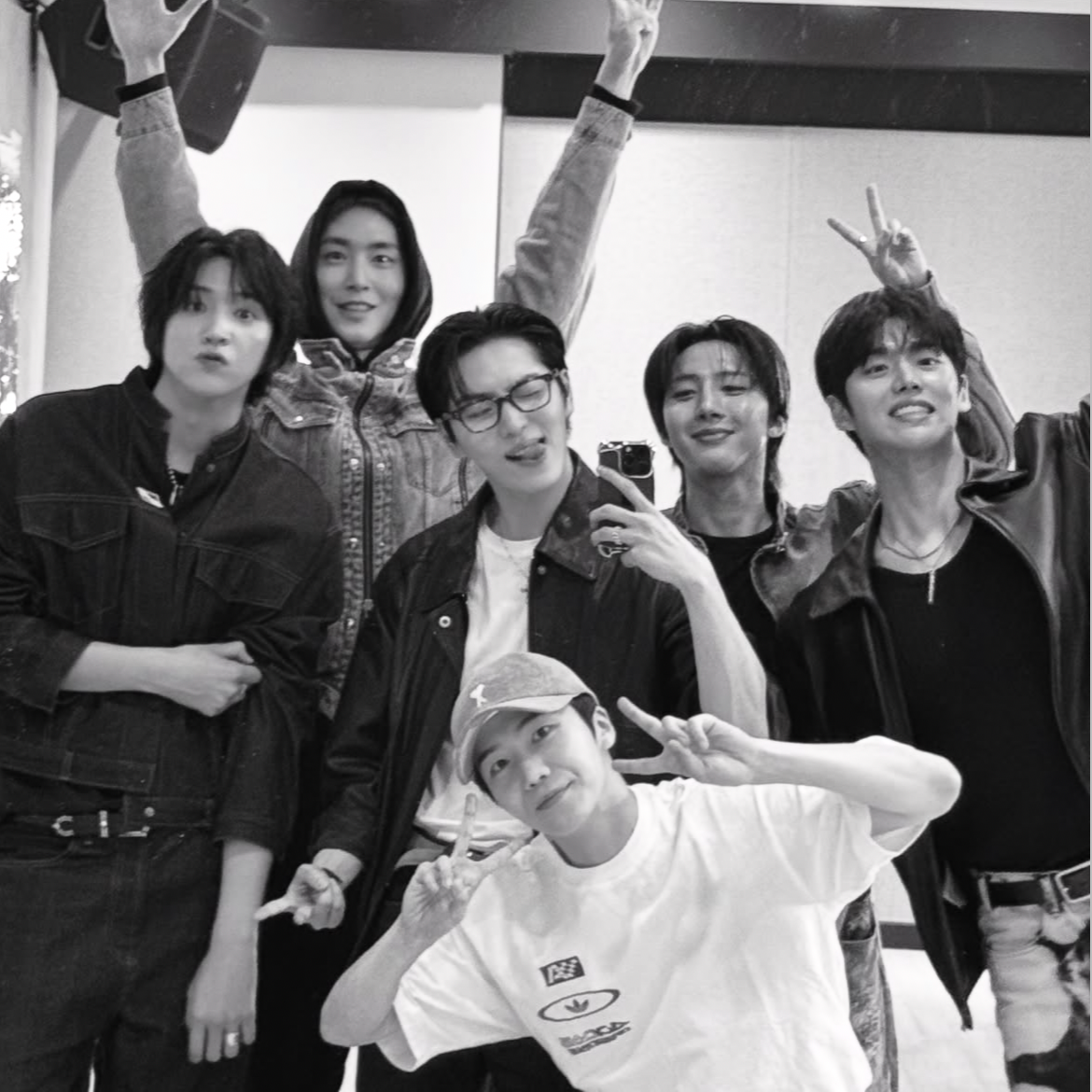A moment captured by PENTAGON's fan