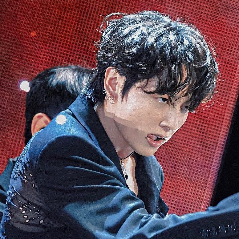 Konten idola populer yang trending di komunitas