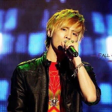 Latest photo of Jonghyun (SHINee)