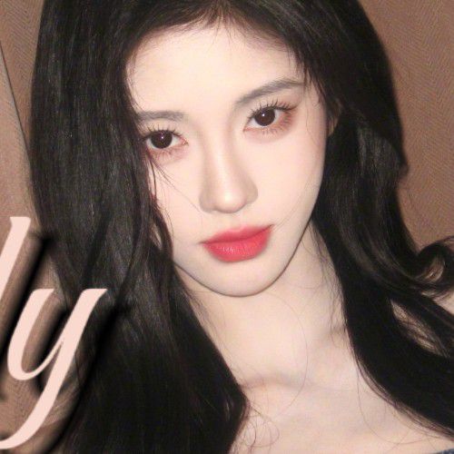 Behind-the-scenes cut of Ju Jingyi