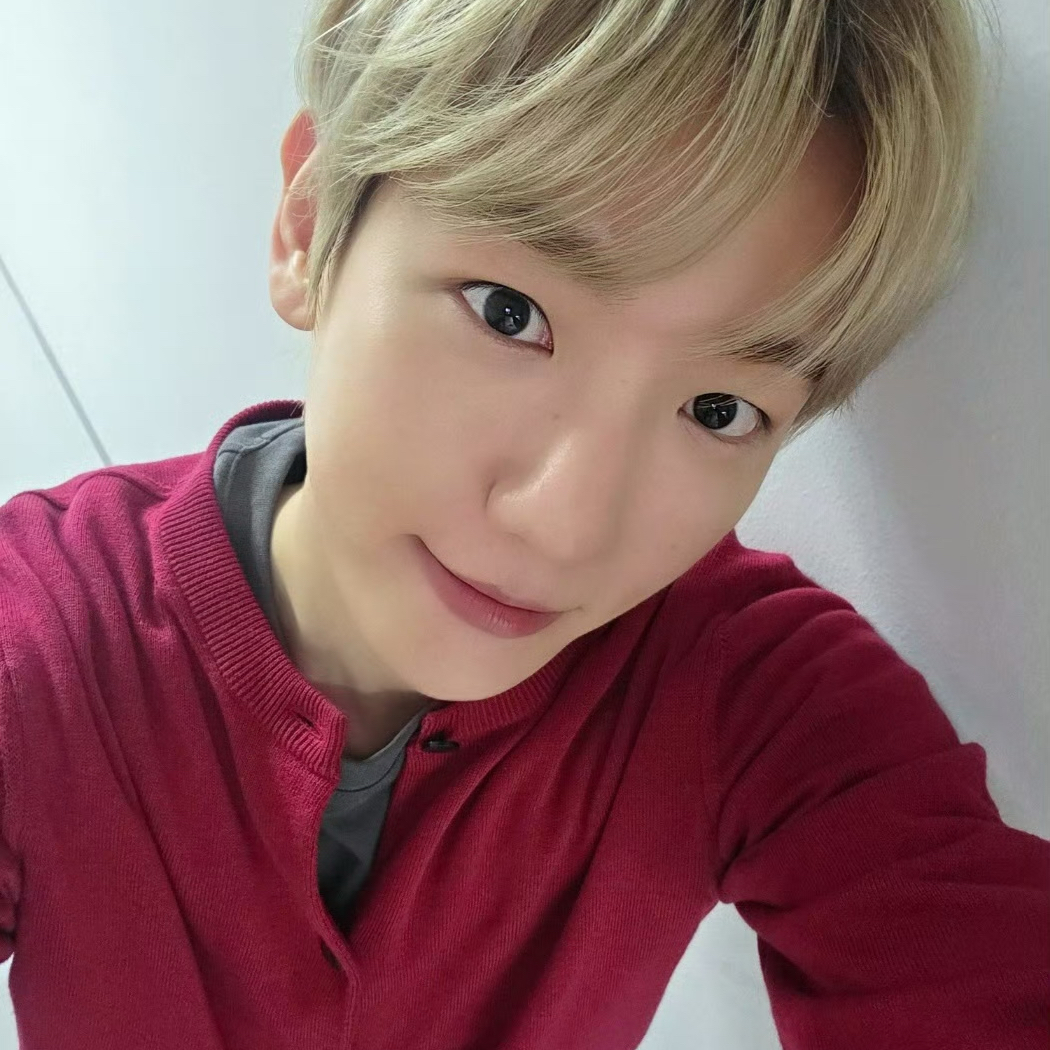 Latest photo of Baekhyun (EXO)