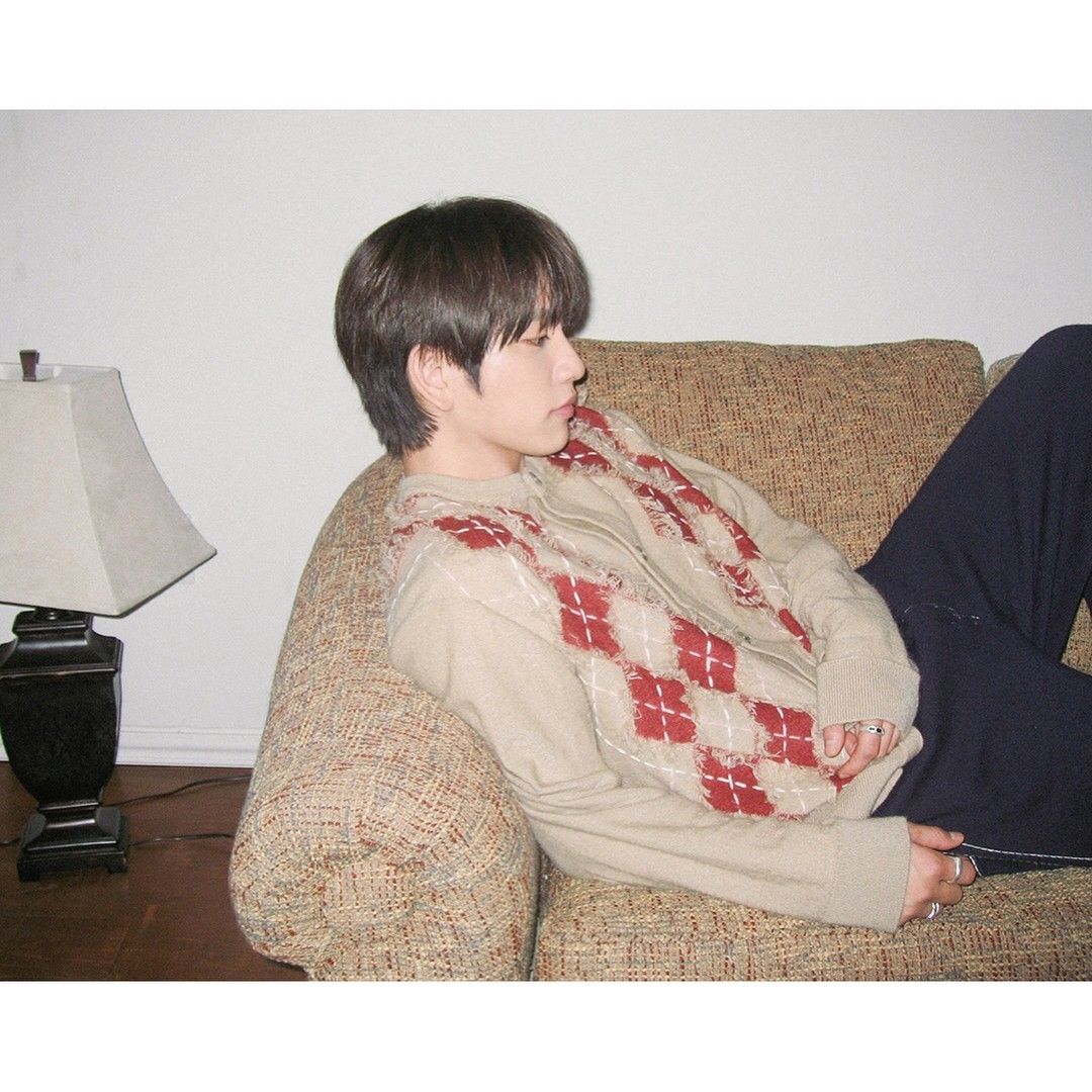 Foto aktivitas terbaru Jinyoung (GOT7)