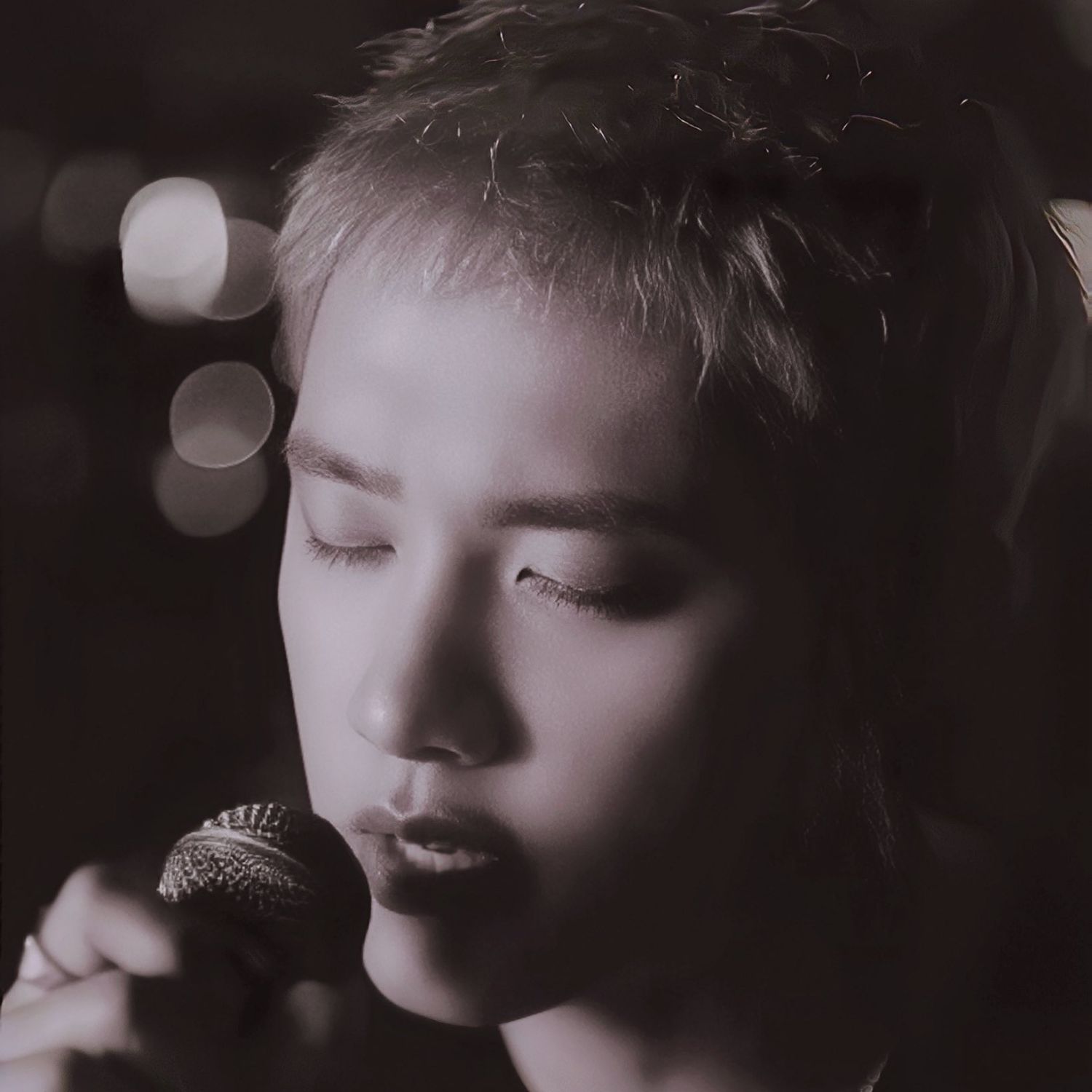 Behind-the-scenes cut of D.O. (EXO)