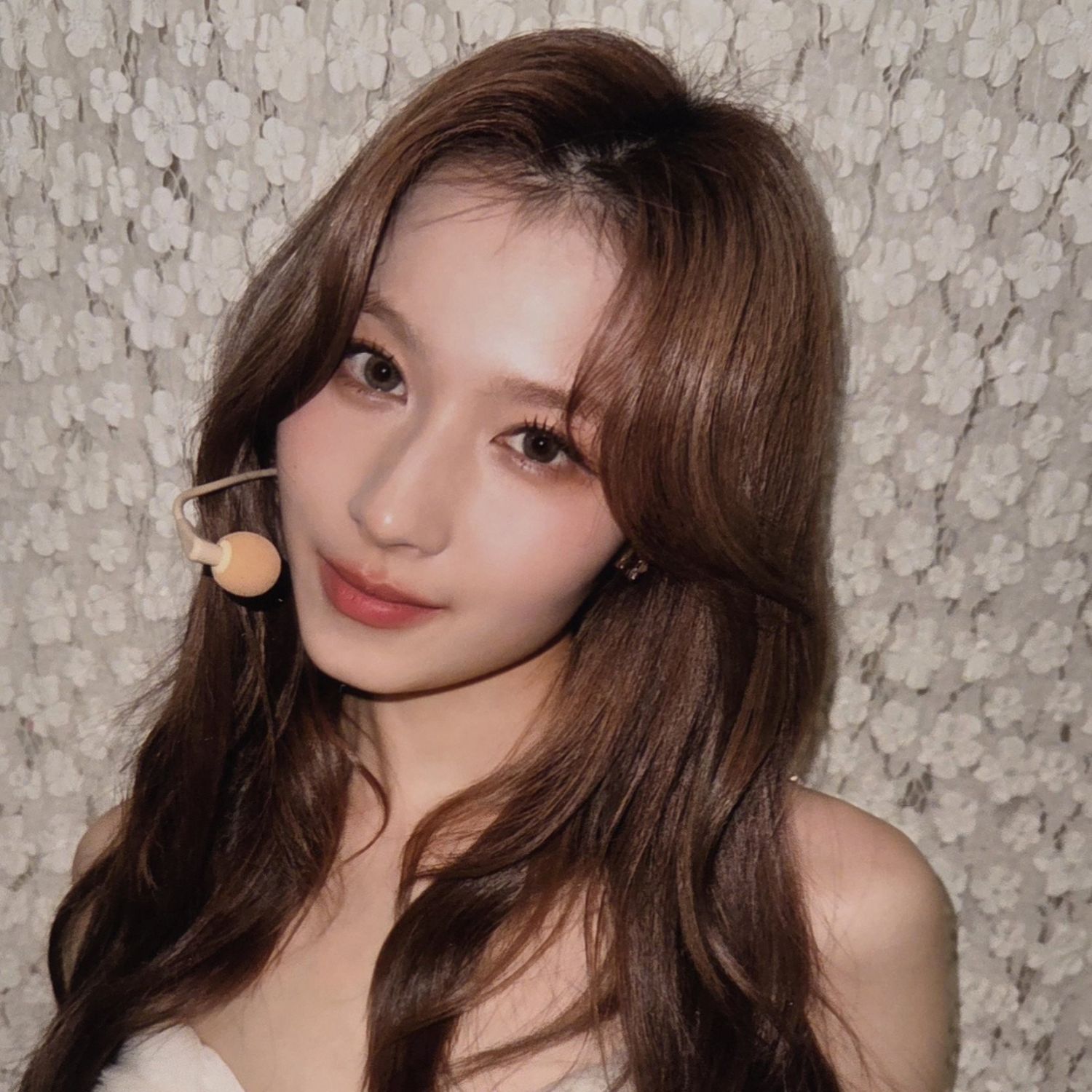 A moment captured by Sana (TWICE)'s fan