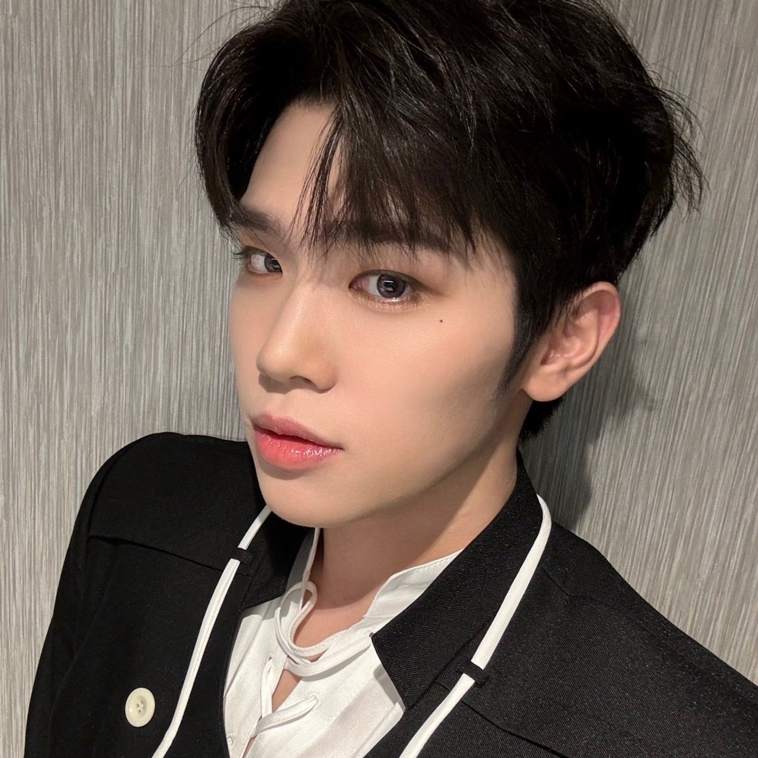 Latest photo of Kim Taerae (ZEROBASEONE)