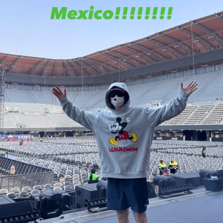 A moment captured by Donghae (Super Junior)'s fan
