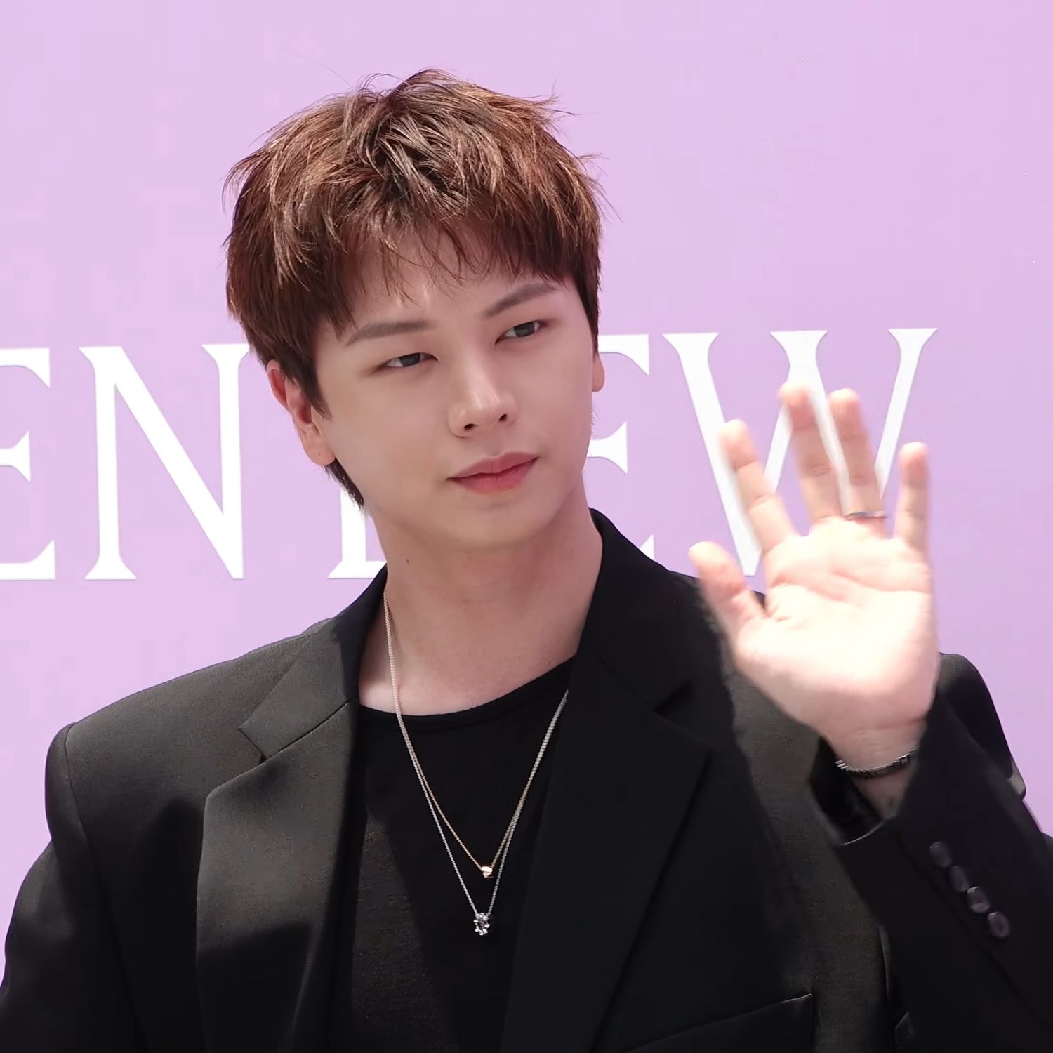 陆星材 (BTOB)的最新照片