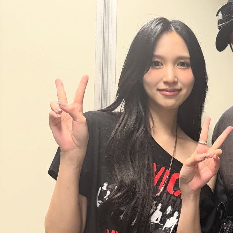 Latest photo of Mina (TWICE)