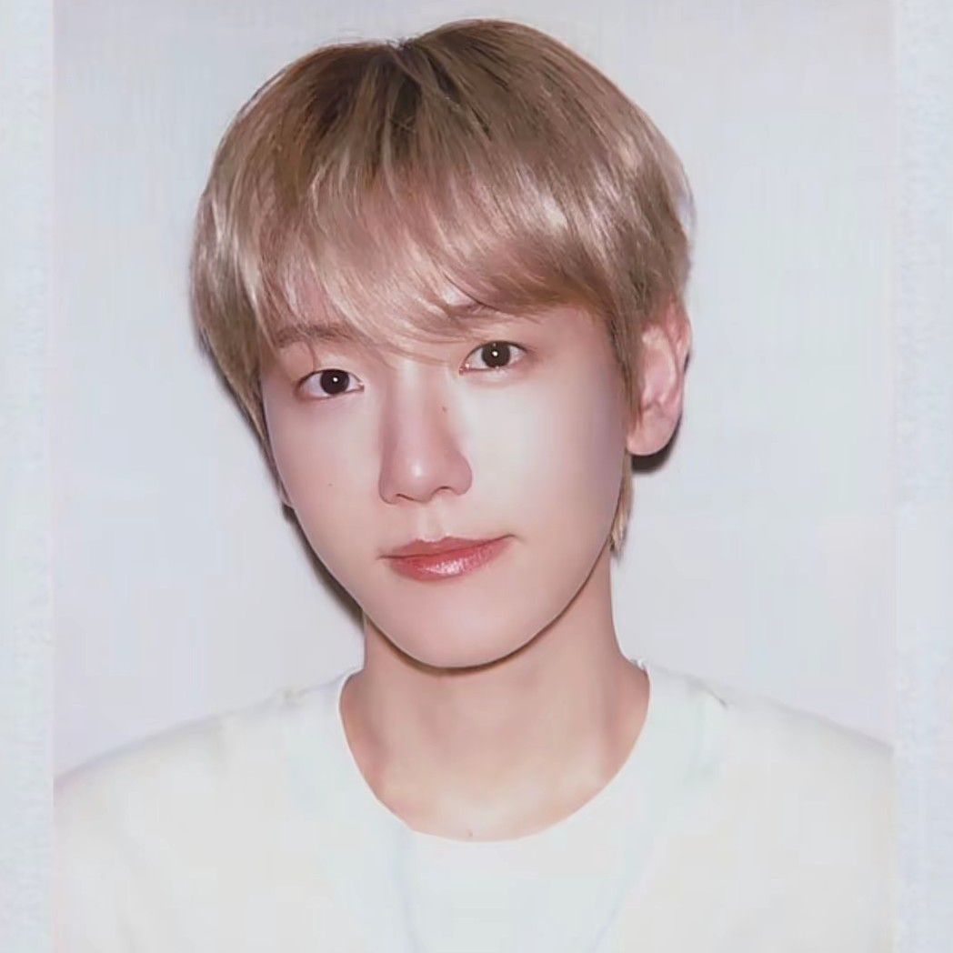 Behind-the-scenes cut of Baekhyun (EXO)