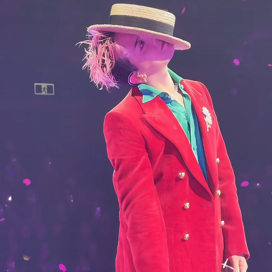 Behind-the-scenes cut of G-DRAGON (BIGBANG)